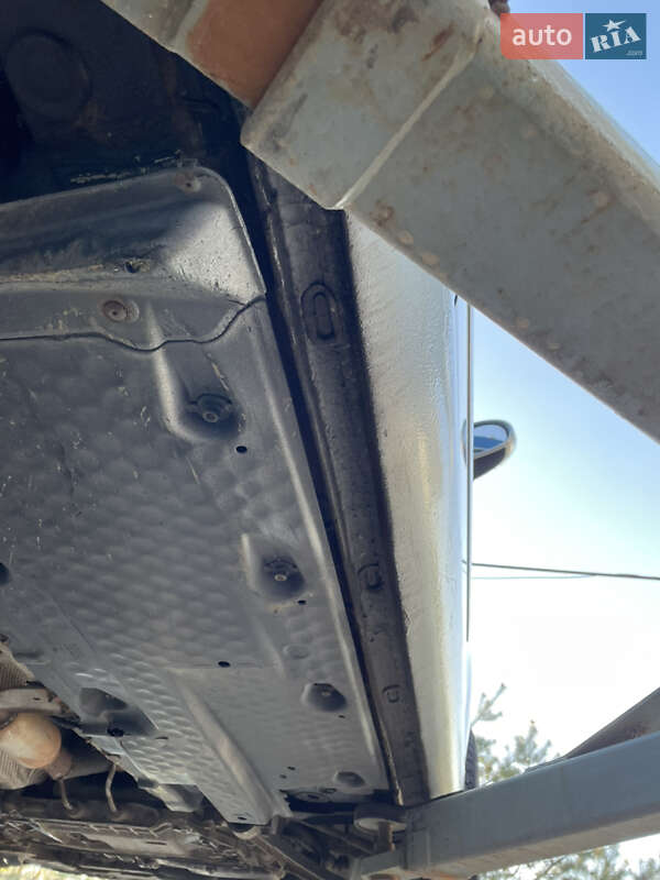 Хетчбек Volkswagen Golf 2005 в Чернівцях