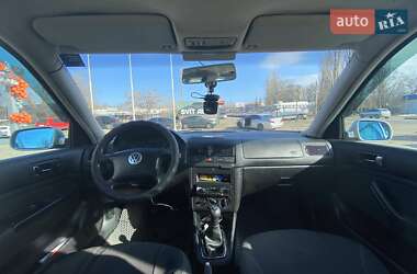 Универсал Volkswagen Golf 2001 в 