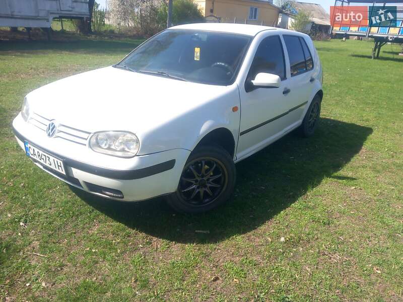 Volkswagen Golf 1998