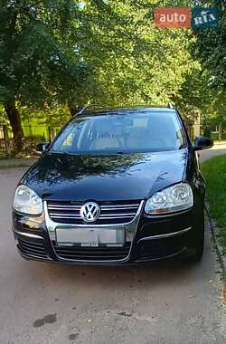 Універсал Volkswagen Golf 2009 в 