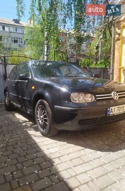 Хэтчбек Volkswagen Golf 1998 в 