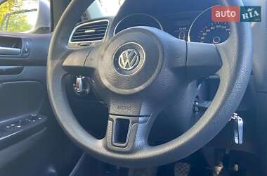 Універсал Volkswagen Golf 2009 в 