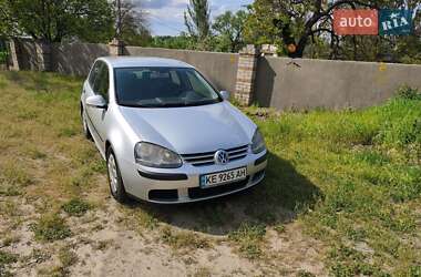 Хэтчбек Volkswagen Golf 2004 в Днепре