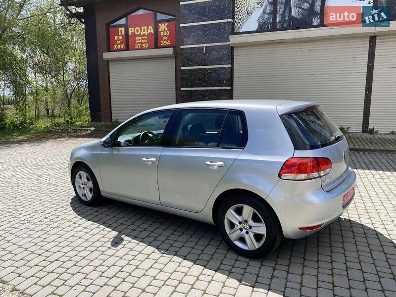 Хэтчбек Volkswagen Golf 2009 в Ивано-Франковске