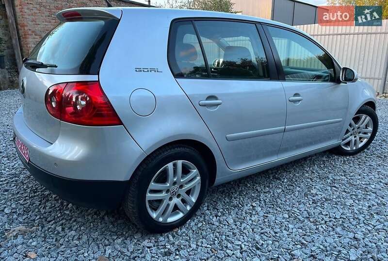 Хэтчбек Volkswagen Golf 2007 в Полтаве