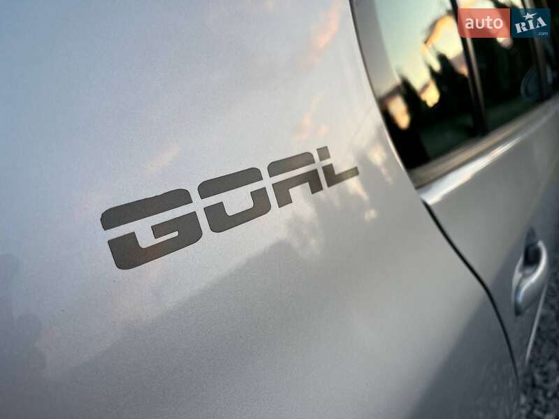 Хэтчбек Volkswagen Golf 2007 в Полтаве