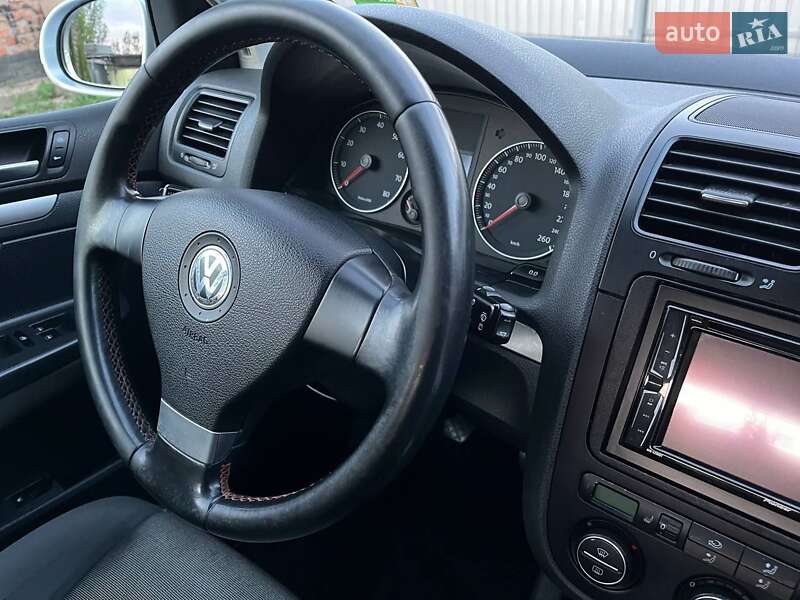 Хэтчбек Volkswagen Golf 2007 в Полтаве
