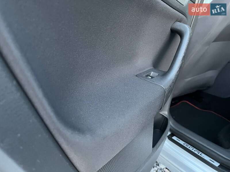 Хэтчбек Volkswagen Golf 2007 в Полтаве