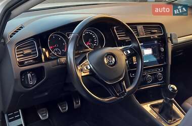 Універсал Volkswagen Golf 2018 в 