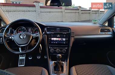 Універсал Volkswagen Golf 2018 в 