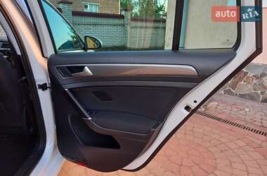 Універсал Volkswagen Golf 2018 в 