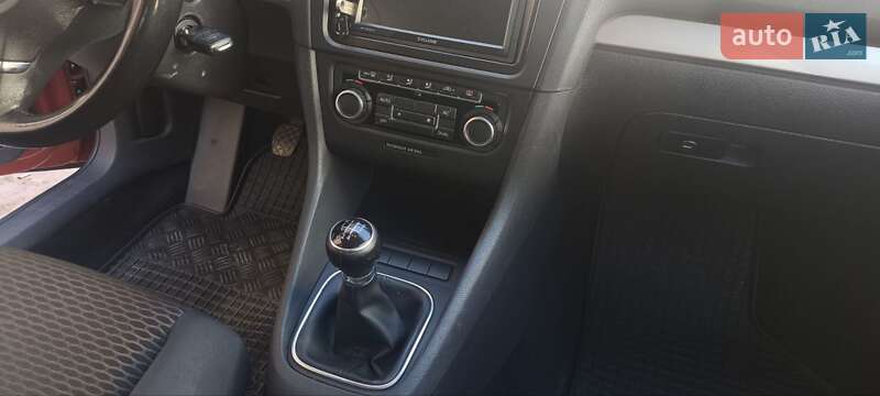 Хэтчбек Volkswagen Golf 2009 в Мукачево