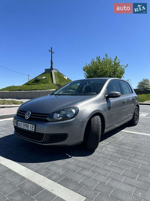 Хетчбек Volkswagen Golf 2009 в Львові