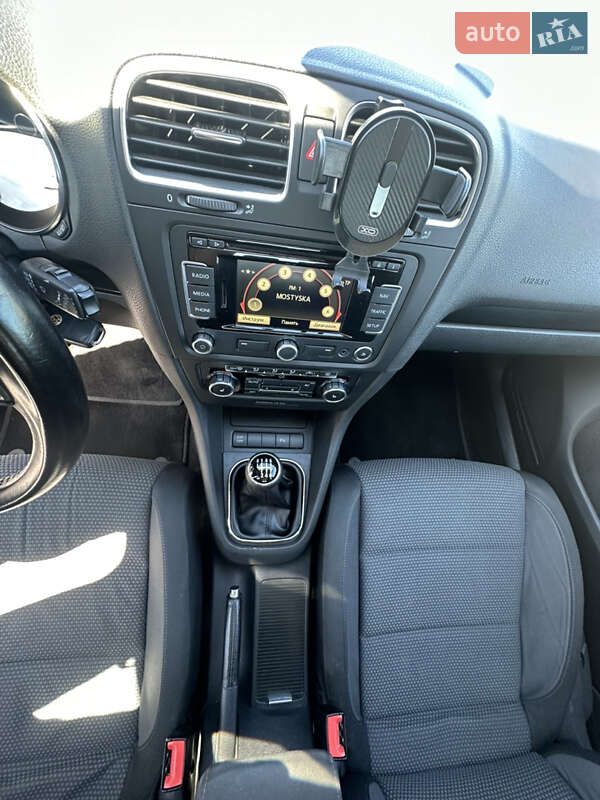 Хетчбек Volkswagen Golf 2009 в Львові