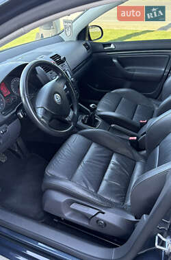 Хэтчбек Volkswagen Golf 2008 в Ивано-Франковске
