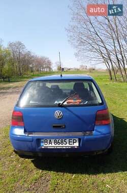 Хэтчбек Volkswagen Golf 1999 в Долинской