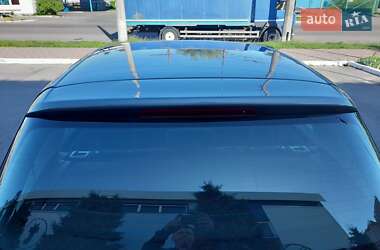Хэтчбек Volkswagen Golf 2009 в 