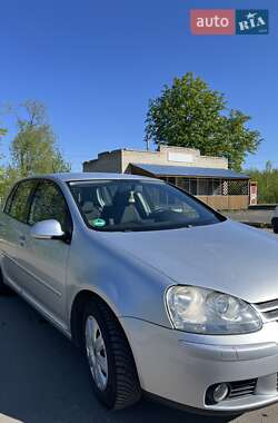 Хэтчбек Volkswagen Golf 2006 в Турийске