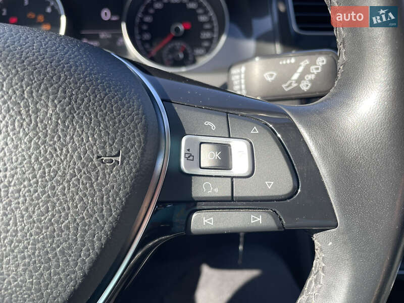 Універсал Volkswagen Golf 2018 в Львові