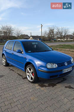 Хетчбек Volkswagen Golf 2002 в Мурованих Курилівцях