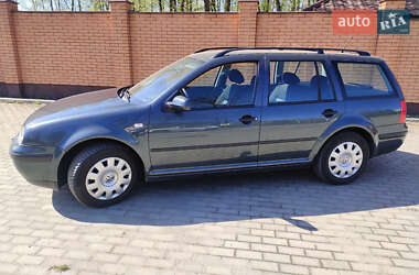Универсал Volkswagen Golf 2002 в 