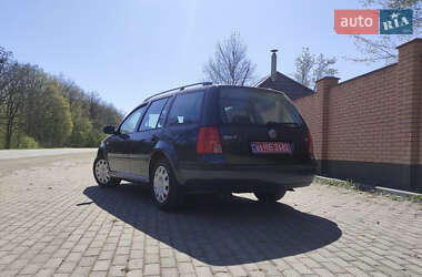 Универсал Volkswagen Golf 2002 в 