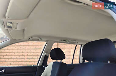 Универсал Volkswagen Golf 2002 в 