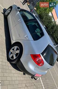 Хэтчбек Volkswagen Golf 2008 в 