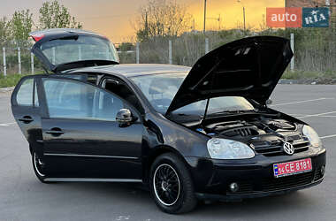 Хэтчбек Volkswagen Golf 2007 в 