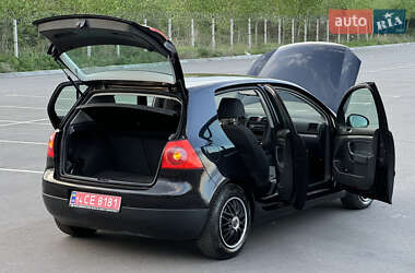 Хэтчбек Volkswagen Golf 2007 в 