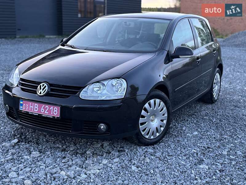 Хэтчбек Volkswagen Golf 2008 в 