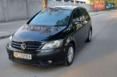 Хэтчбек Volkswagen Golf 2009 в Днепре