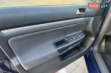 Універсал Volkswagen Golf 2009 в 