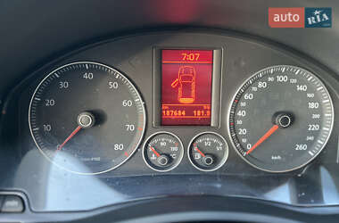 Універсал Volkswagen Golf 2009 в 