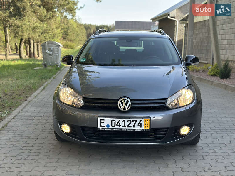 Универсал Volkswagen Golf 2013 в Ровно