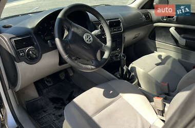 Универсал Volkswagen Golf 2002 в 