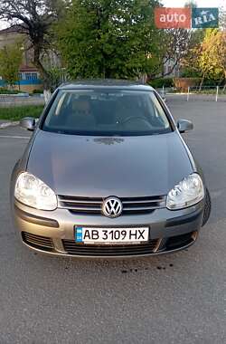 Хэтчбек Volkswagen Golf 2005 в Виннице