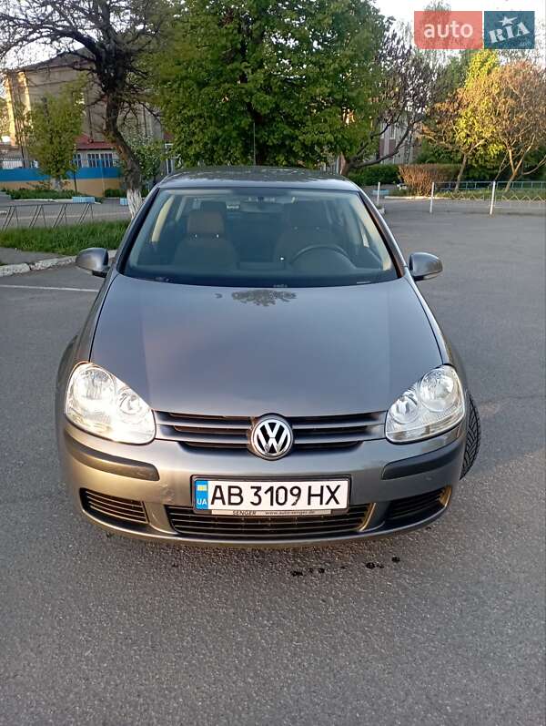 Volkswagen Golf 2005