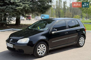 Хэтчбек Volkswagen Golf 2006 в 
