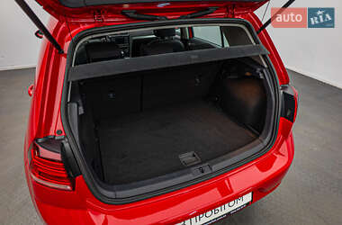 Хетчбек Volkswagen Golf 2020 в 
