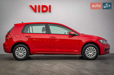 Хетчбек Volkswagen Golf 2020 в 