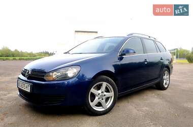 Универсал Volkswagen Golf 2010 в 