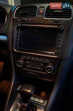 Хэтчбек Volkswagen Golf 2009 в 