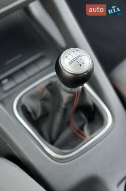 Хэтчбек Volkswagen Golf 2007 в 