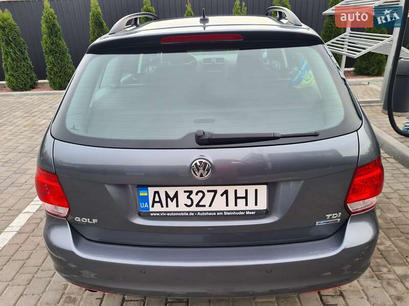 Универсал Volkswagen Golf 2010 в Звягеле