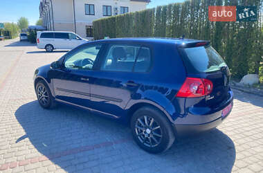 Хэтчбек Volkswagen Golf 2006 в 