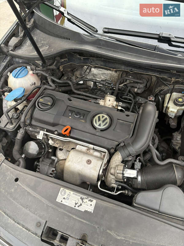 Универсал Volkswagen Golf 2010 в Полтаве