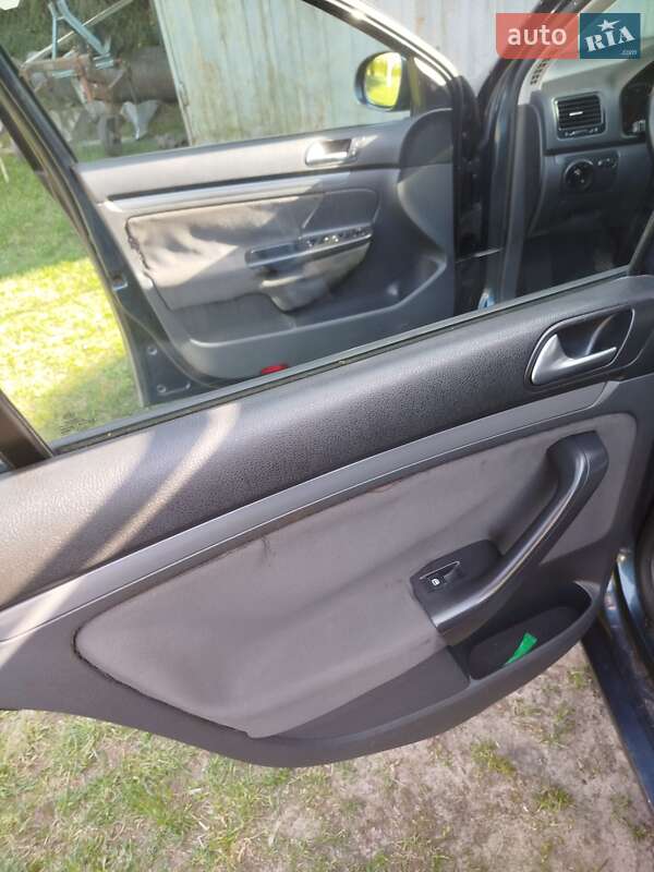 Универсал Volkswagen Golf 2009 в Ратным фото 26 Универсал Volkswagen Golf 2009 в Ратным