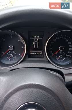 Універсал Volkswagen Golf 2012 в 