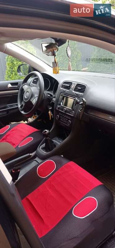 Універсал Volkswagen Golf 2012 в Івано-Франківську